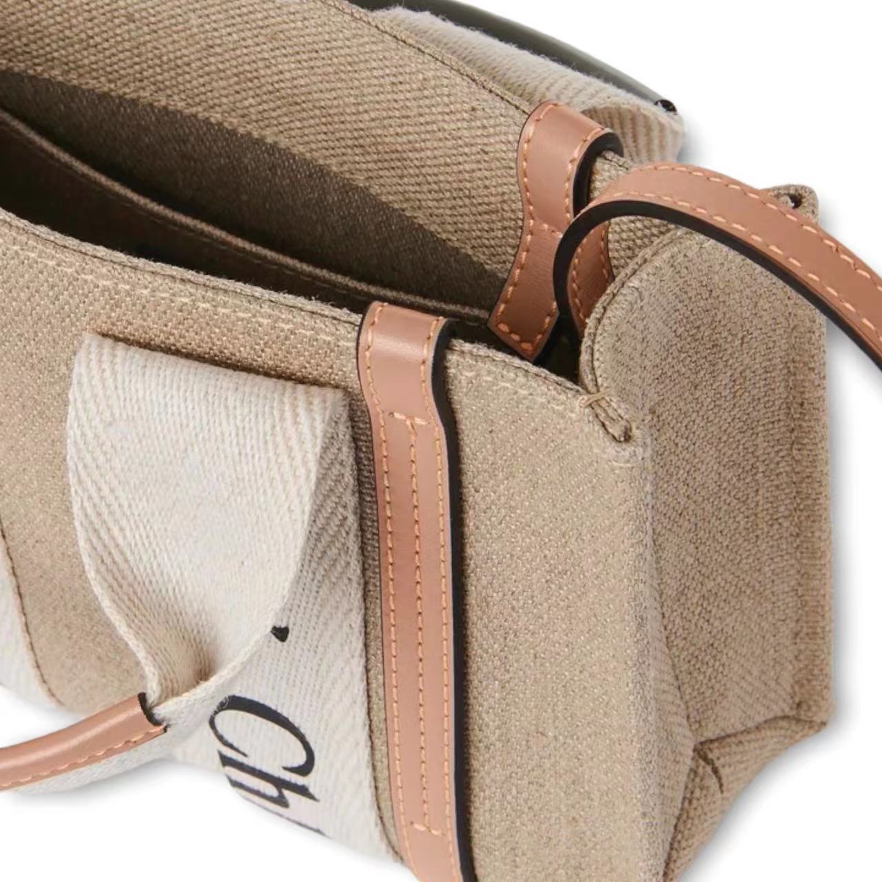 small woody tote bag image 2
