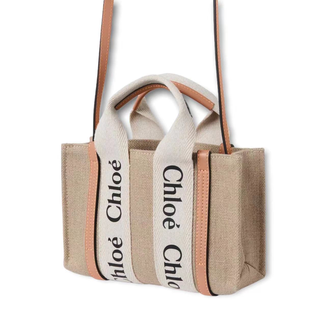 small woody tote bag image 1