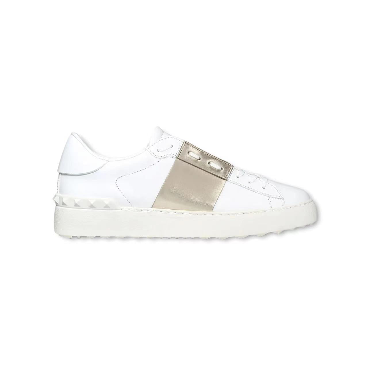 OPEN SNEAKER WITH METALLIC STRIPE image 0