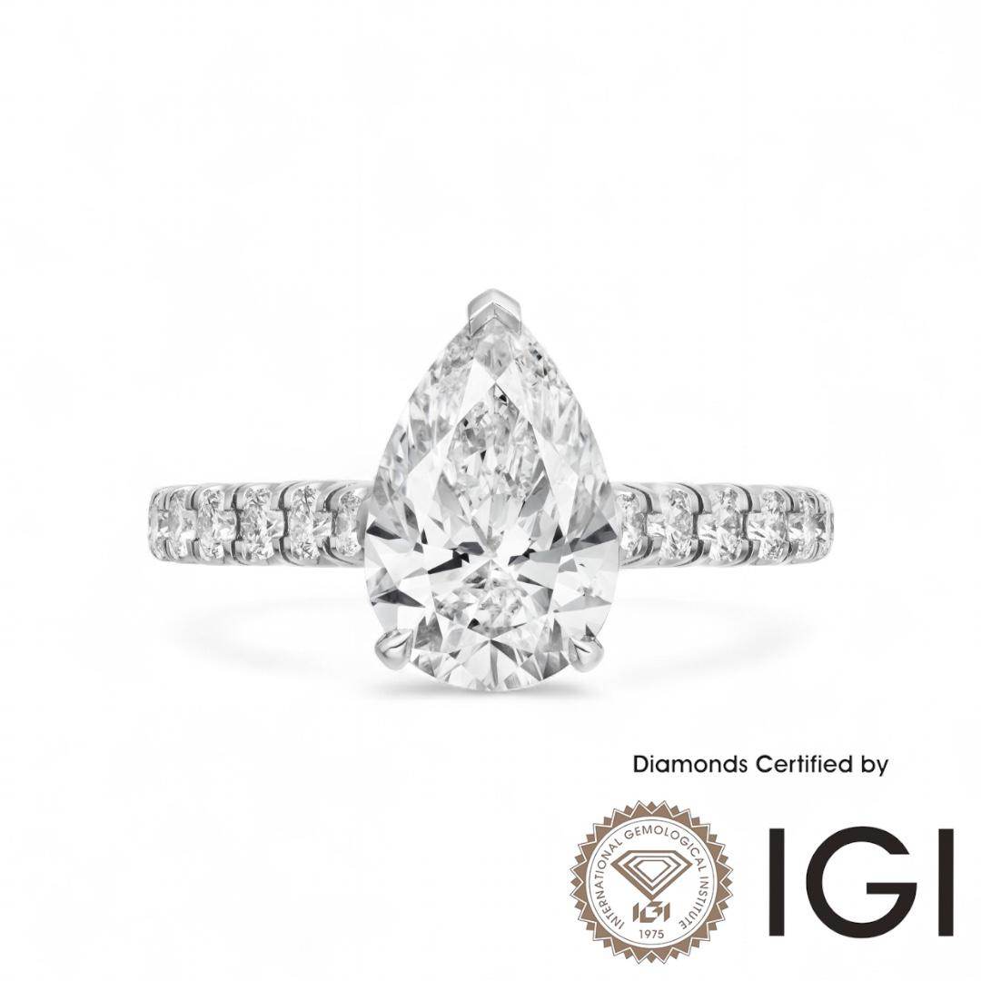 ASH039 Pear Shape Lab Grown Diamond Sidestone Ring D VVS1 VVS2 2EX IGI Certified - Madison Avenue Diamond