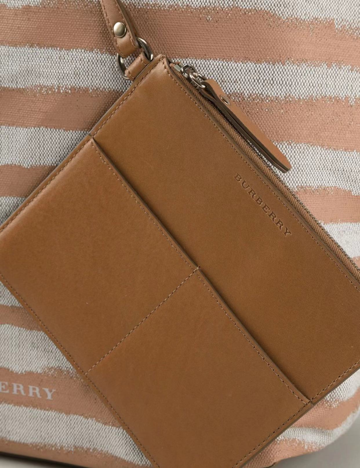 BURBERRY 3963004 image 3