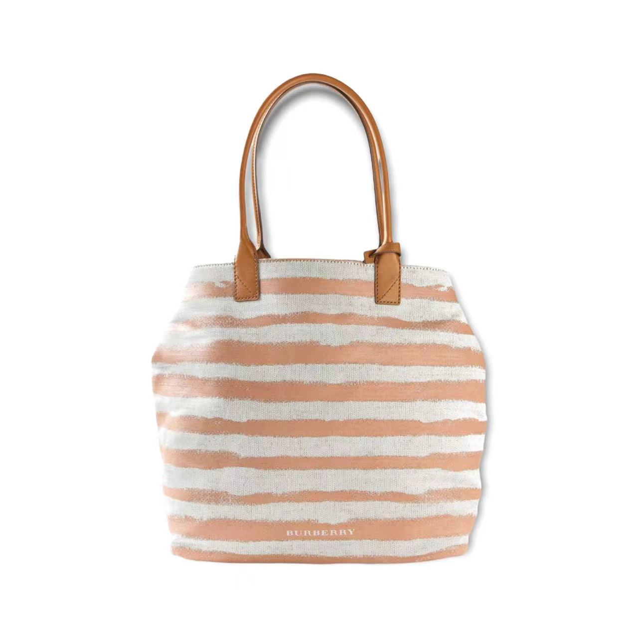 BURBERRY 3963004 image 0