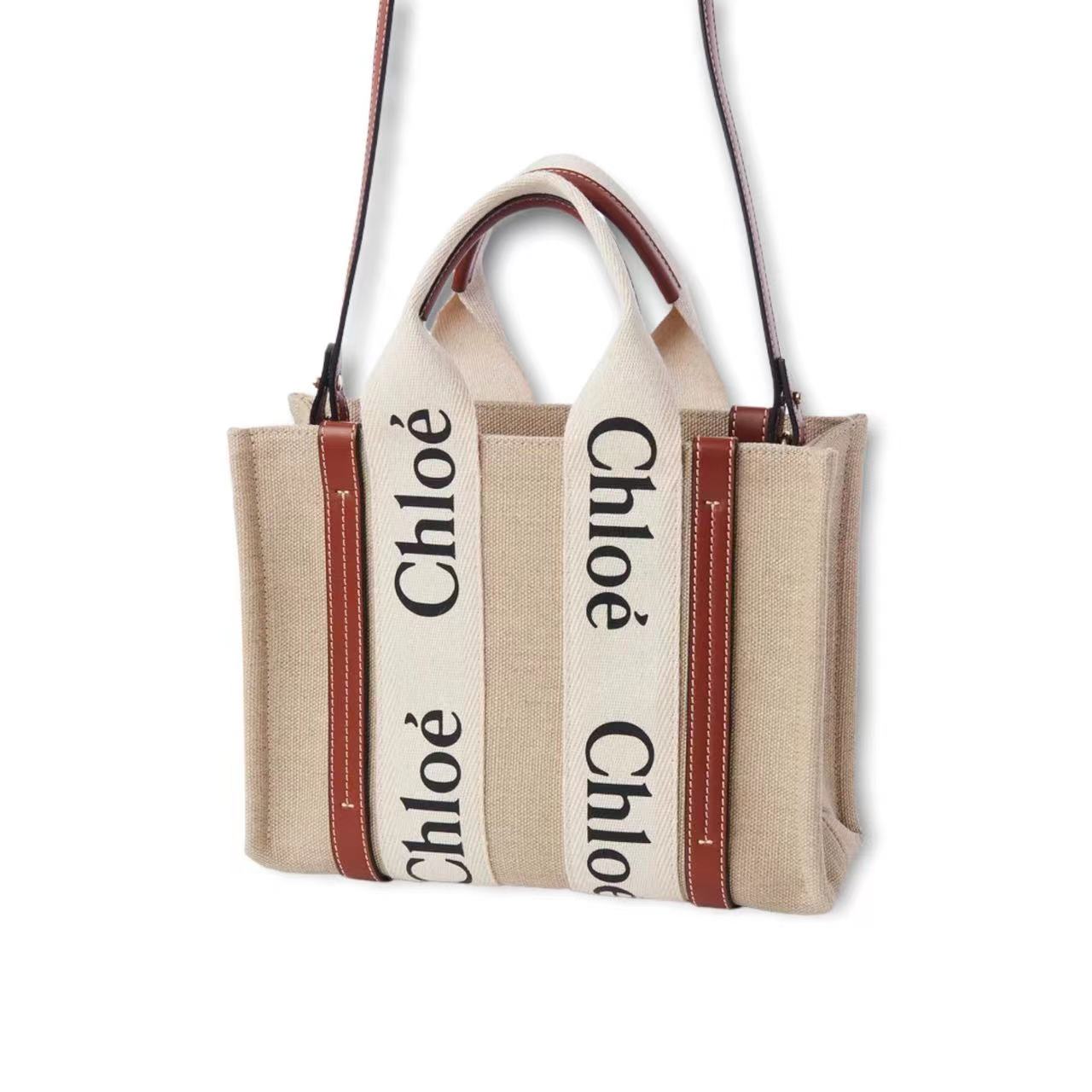 small woody tote bag image 1