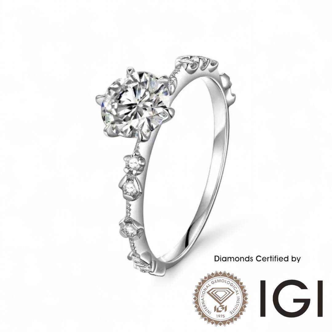 ASH048 Sidestone Lab Grown Diamond Ring D VVS1 VVS2 3EX IGI Certified - Madison Avenue Diamond
