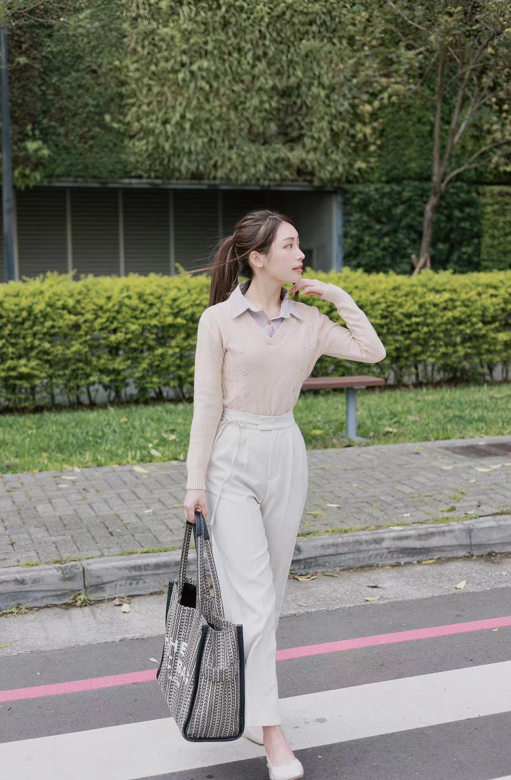 YT202311021TOPS image 1