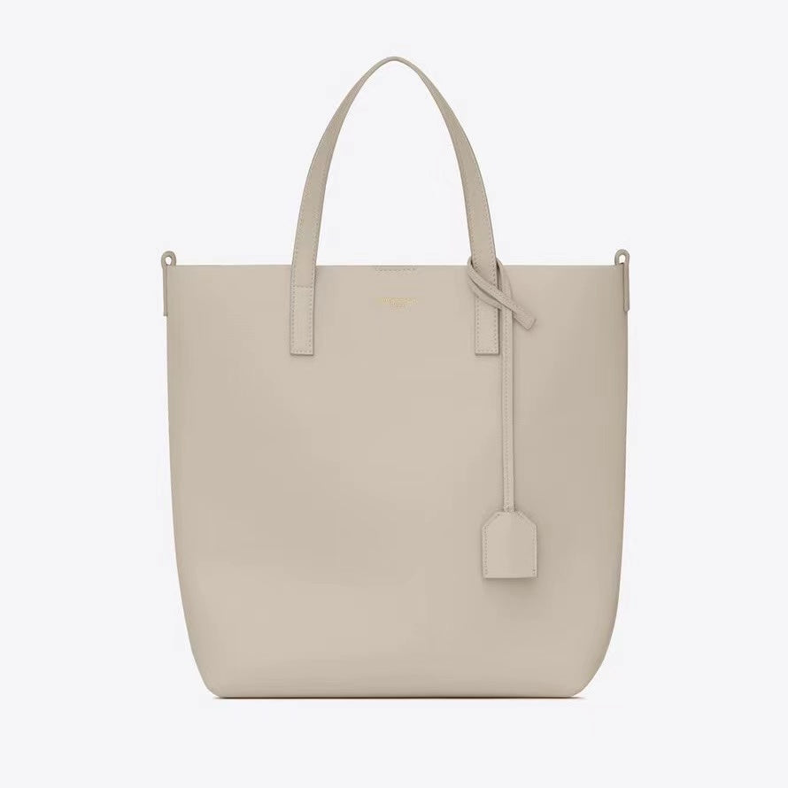 SHOPPING SAINT LAURENT TOY IN SUPPLE LEATHER image 0