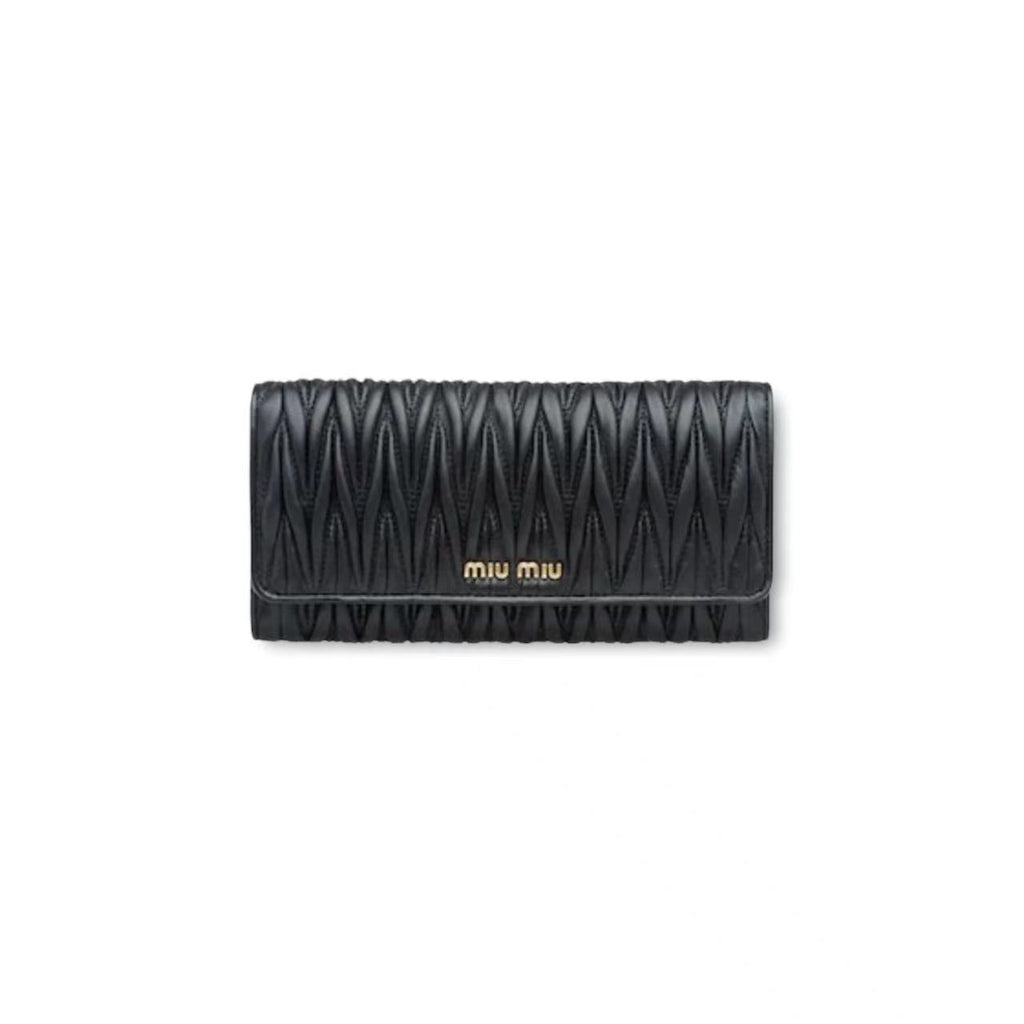 Large matelassé nappa leather wallet image 0