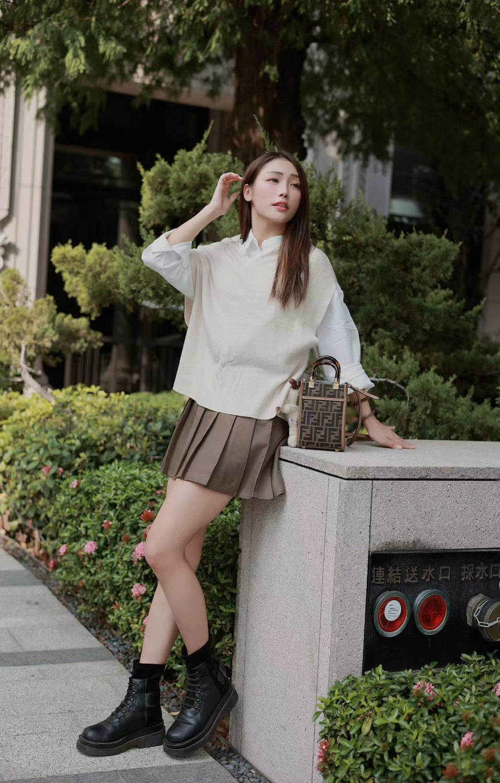 YT202311016TOPS image 0