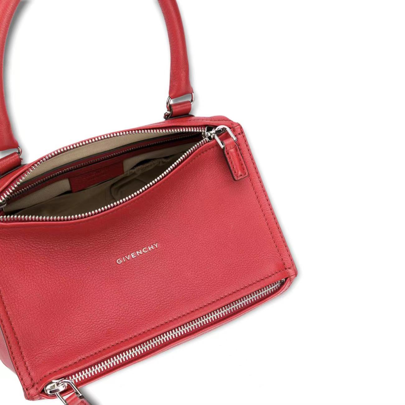 SMALL PANDORA BAG IN GRAINED LEATHER image 2