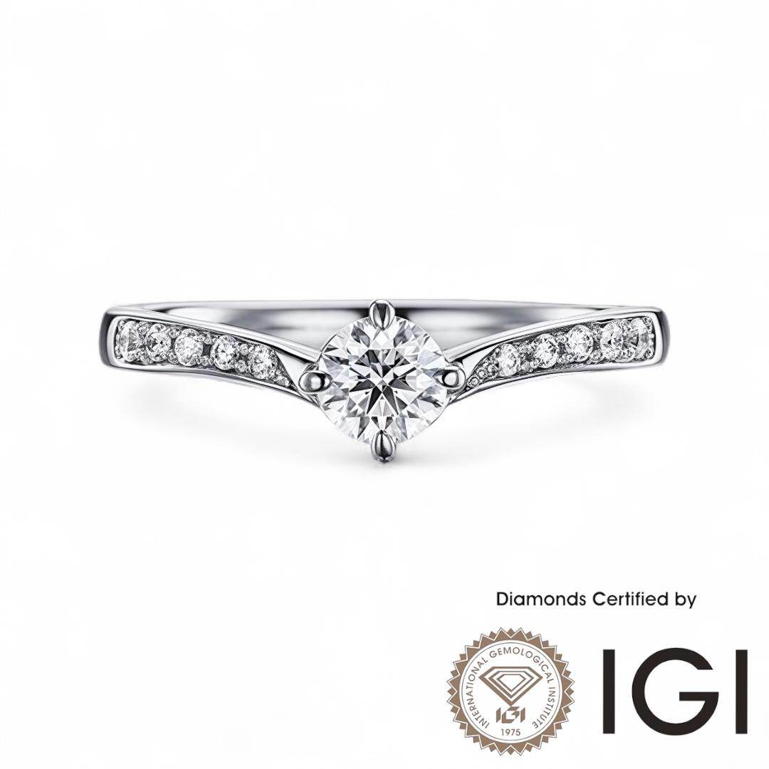 ASH028 Sidestone Lab Grown Diamond Ring D VVS1 VVS2 3EX IGI Certified - Madison Avenue Diamond