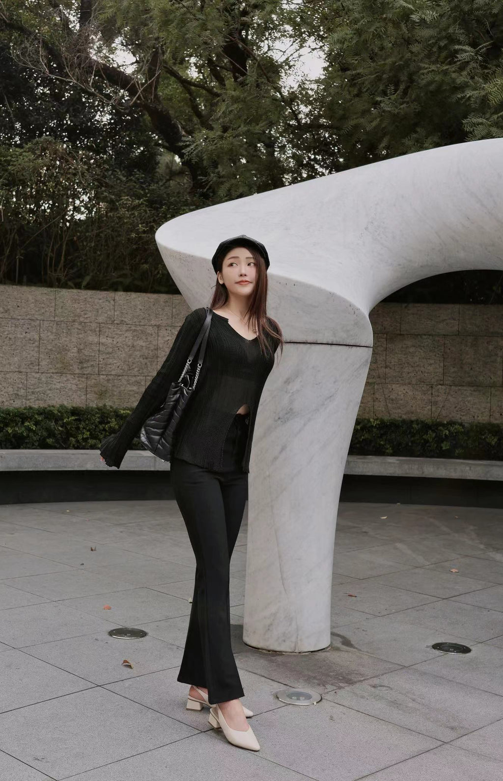 YT2023110159PANT image 0